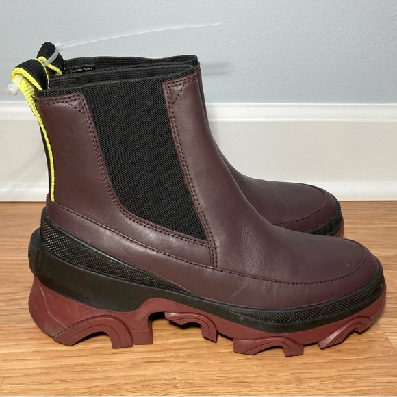 Sorel Brex Chelsea Boots - Picture 2 of 8